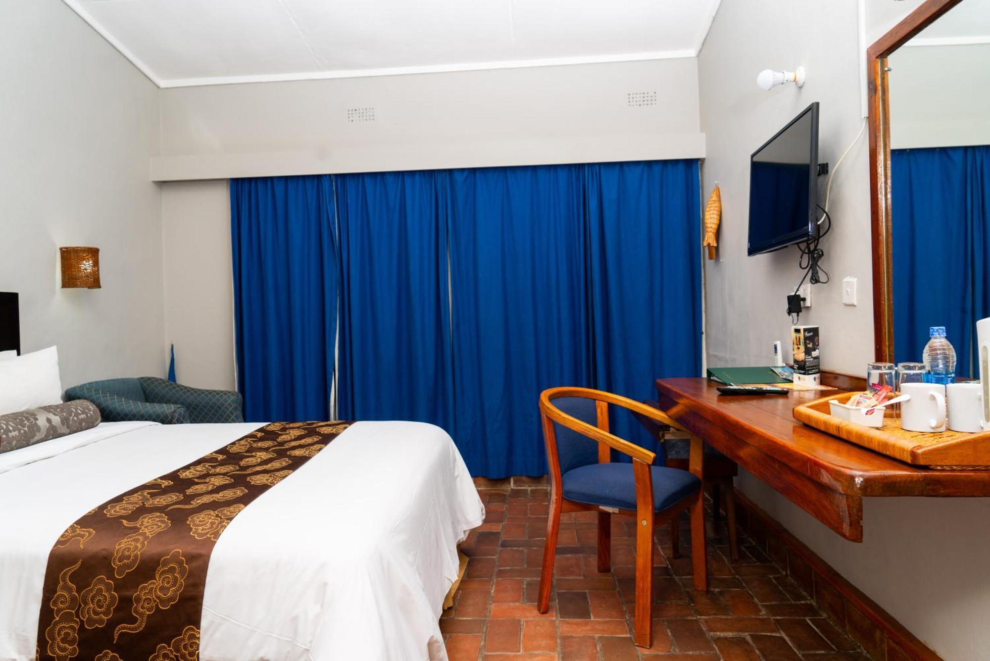 Hotel Sunbird Chintheche Nkhata Bay Exterior foto
