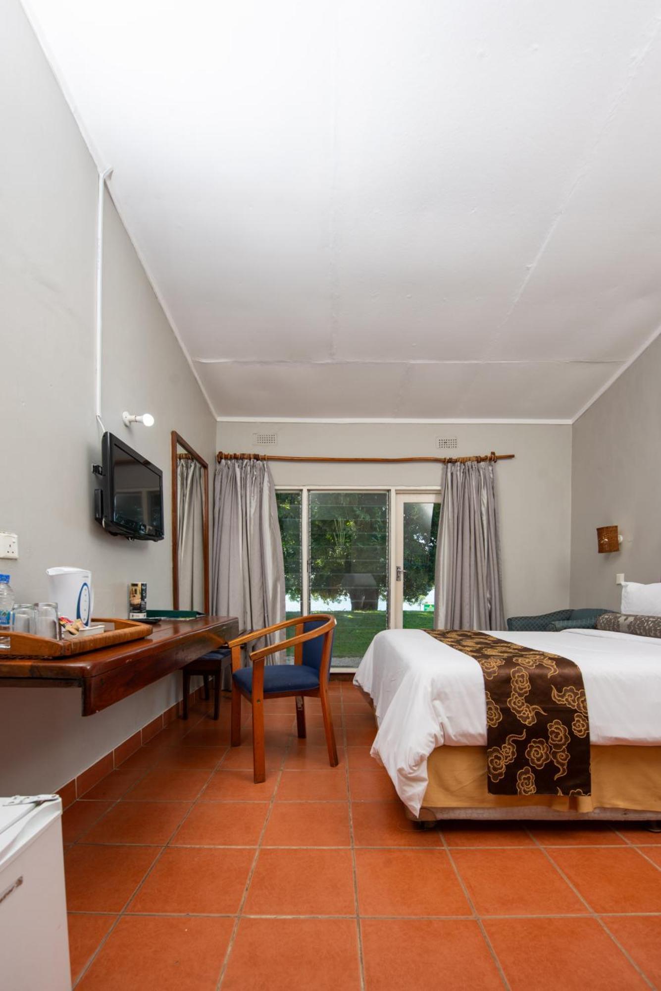 Hotel Sunbird Chintheche Nkhata Bay Exterior foto